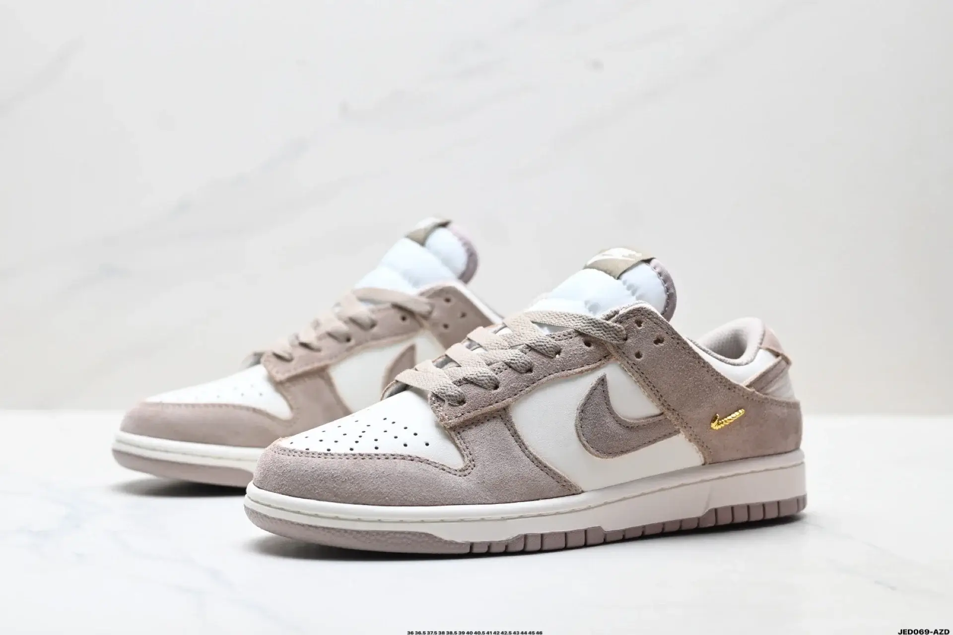 Nike Dunk Low Light Brown White Suede