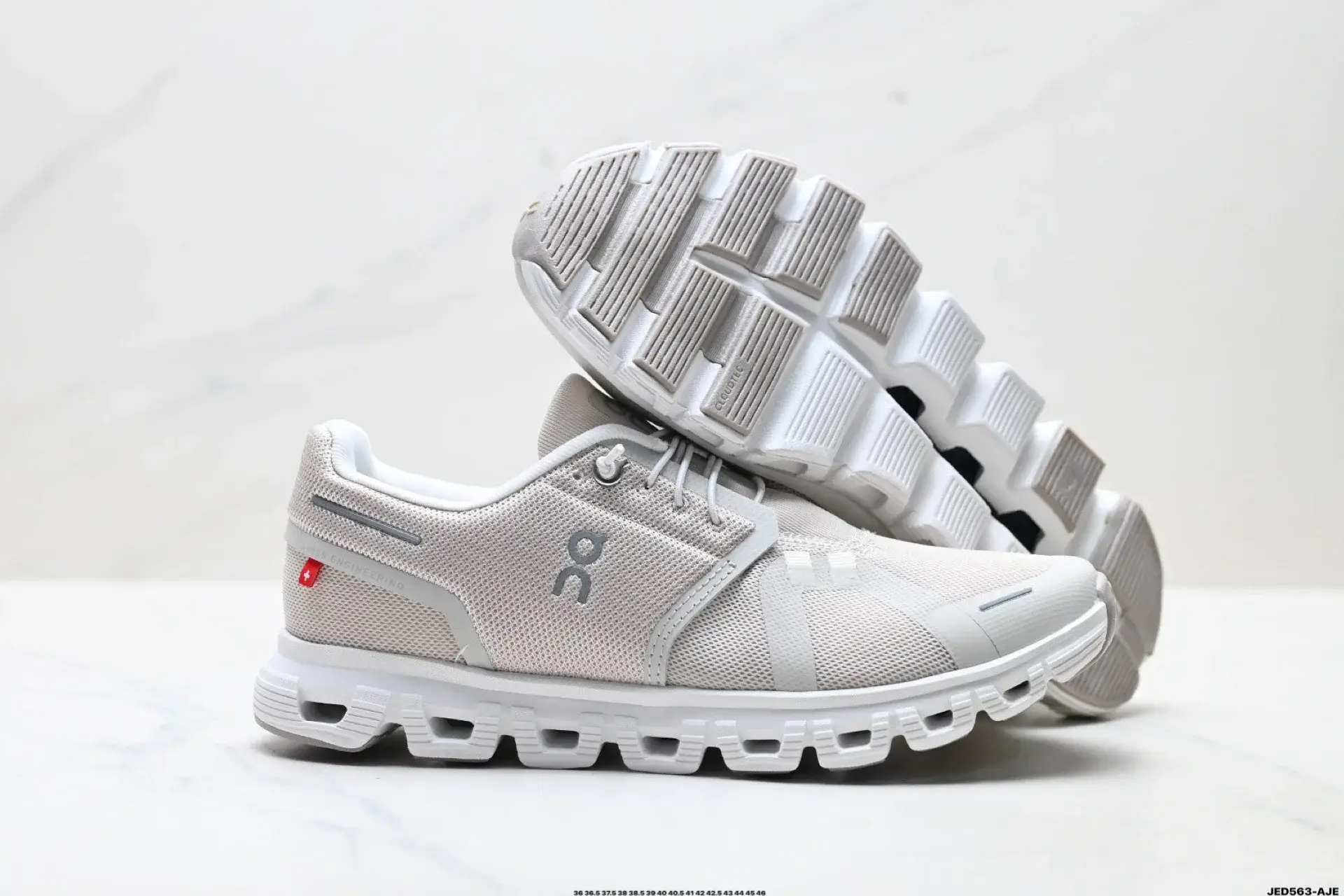 On Light Gray Mesh Running Shoes with Hollow-Out Sole