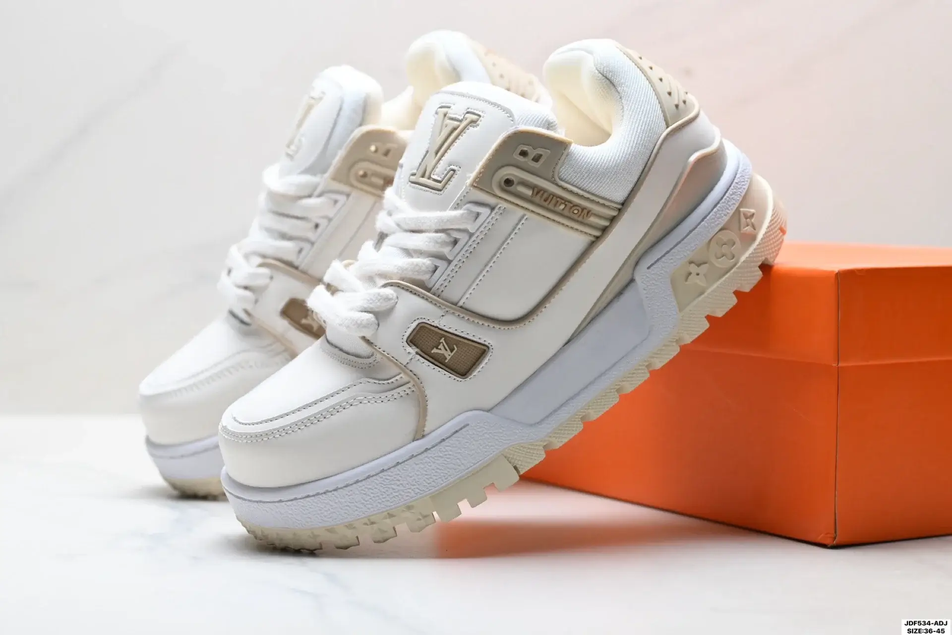 Louis Vuitton LV-Logo Chunky Sole Sneakers