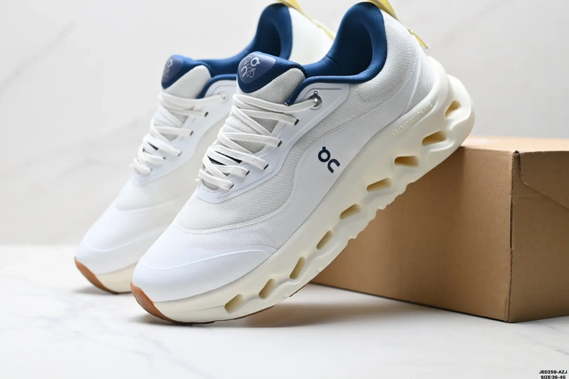 On Running White Blue Lace-Up Hollow Sole