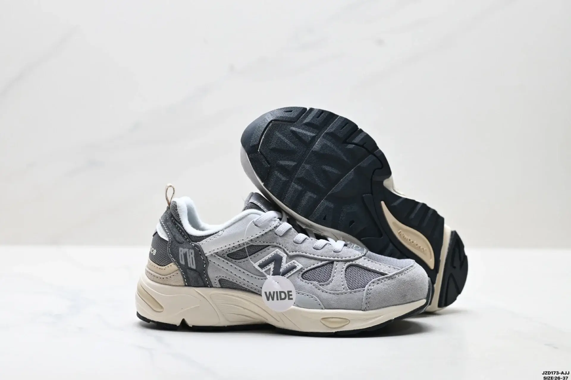 New Balance 878 Retro Wide Gray Beige