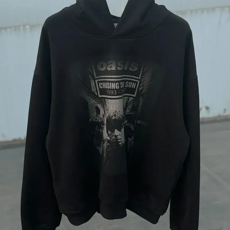 Oasis Black Hoodie: Chasing The Sun '93-'97