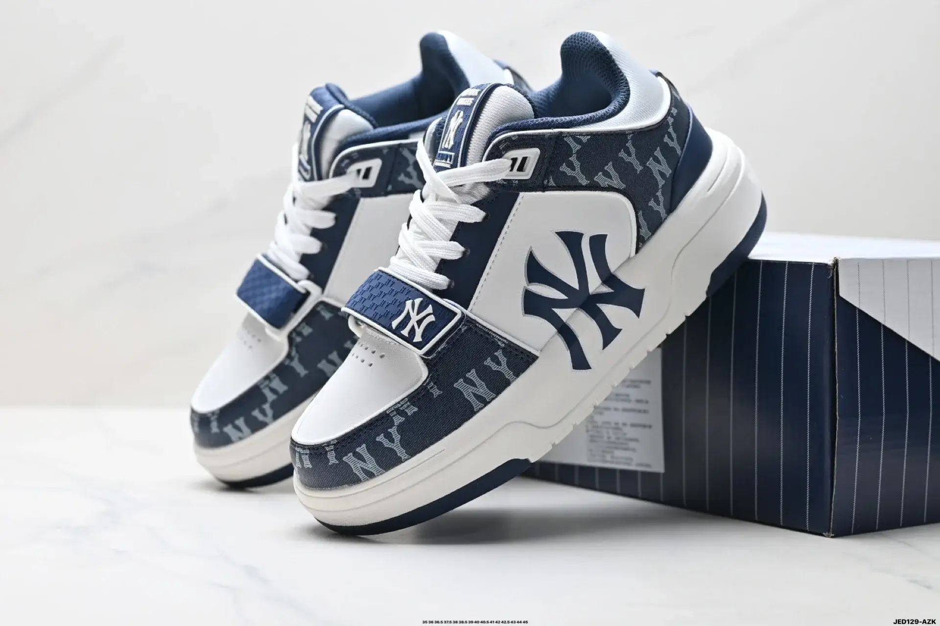 MLB Yankees Navy & White Logo Sneakers